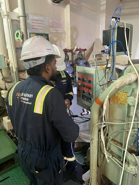 𝗦𝘂𝗰𝗰𝗲𝘀𝘀𝗳𝘂𝗹𝗹𝘆 𝗖𝗼𝗺𝗽𝗹𝗲𝘁𝗲𝗱 𝟭𝟱𝗣𝗣𝗠 𝗠𝗼𝗻𝗶𝘁𝗼𝗿𝗶𝗻𝗴 𝗦𝘆𝘀𝘁𝗲𝗺 𝗥𝗲𝘁𝗿𝗼𝗳𝗶𝘁 & 𝗢𝗪𝗦 𝗥𝗲𝘀𝘁𝗼𝗿𝗮𝘁𝗶𝗼𝗻 𝗔𝘁 Suez Anchorage, Egypt