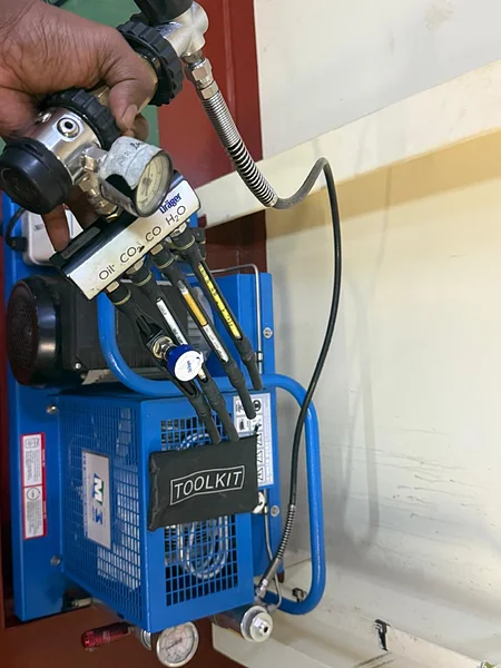 At Sohar Port, Oman, we carried out comprehensive inspection and servicing of lifeboats, rescue boats, and firefighting systems.